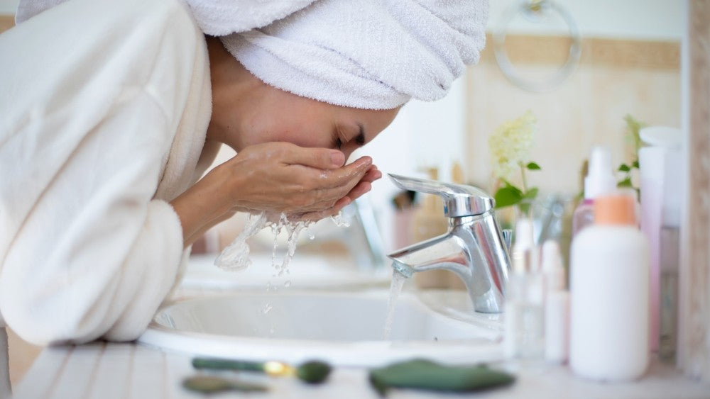 Korea nahahoolduse esimene ja kõige olulisem samm: naha puhastamine - puhastusõli ja -palsam