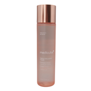 Medicube triple collagen toner pudel läbipaistval taustal näovesi 