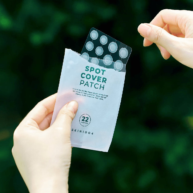 Tea-Trica Spot Cover Patch vistrikuplaastrite leht pakendist pooleldi väljas